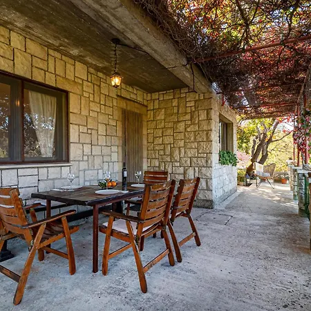 Gorgeous In With Kitchen