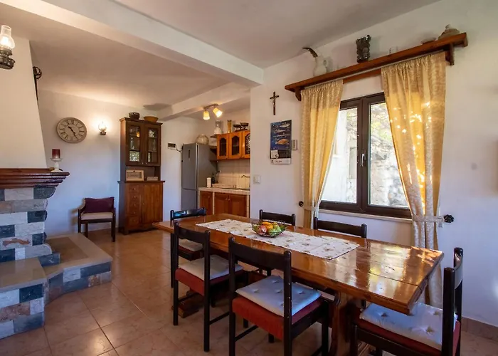 Gorgeous In With Kitchen Hébergement de vacances Pupnat